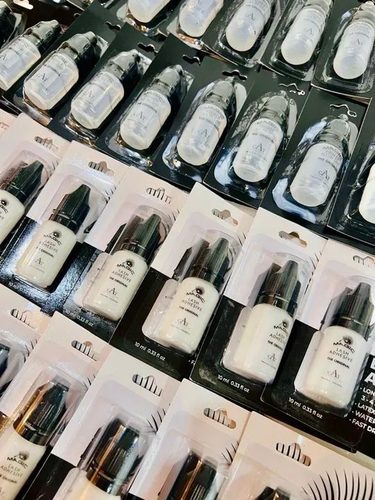 Cola de cílios magic( durabilidade 4 dias) e primers magic. - Foto 4