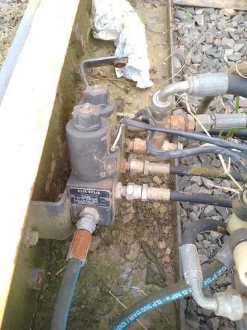 Peças usadas Escavadeira Volvo EC 210 ano 2010 - Foto 6