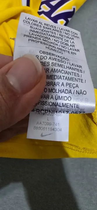 Camisa Regata Basquete NBA Nike Jordan Los Angeles Lakers 23 James Amarela com detalhes - Foto 3