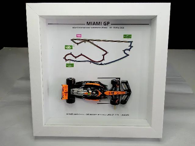 Quadro com miniatura F1 Mclaren Lando Norris #4 - Foto 3