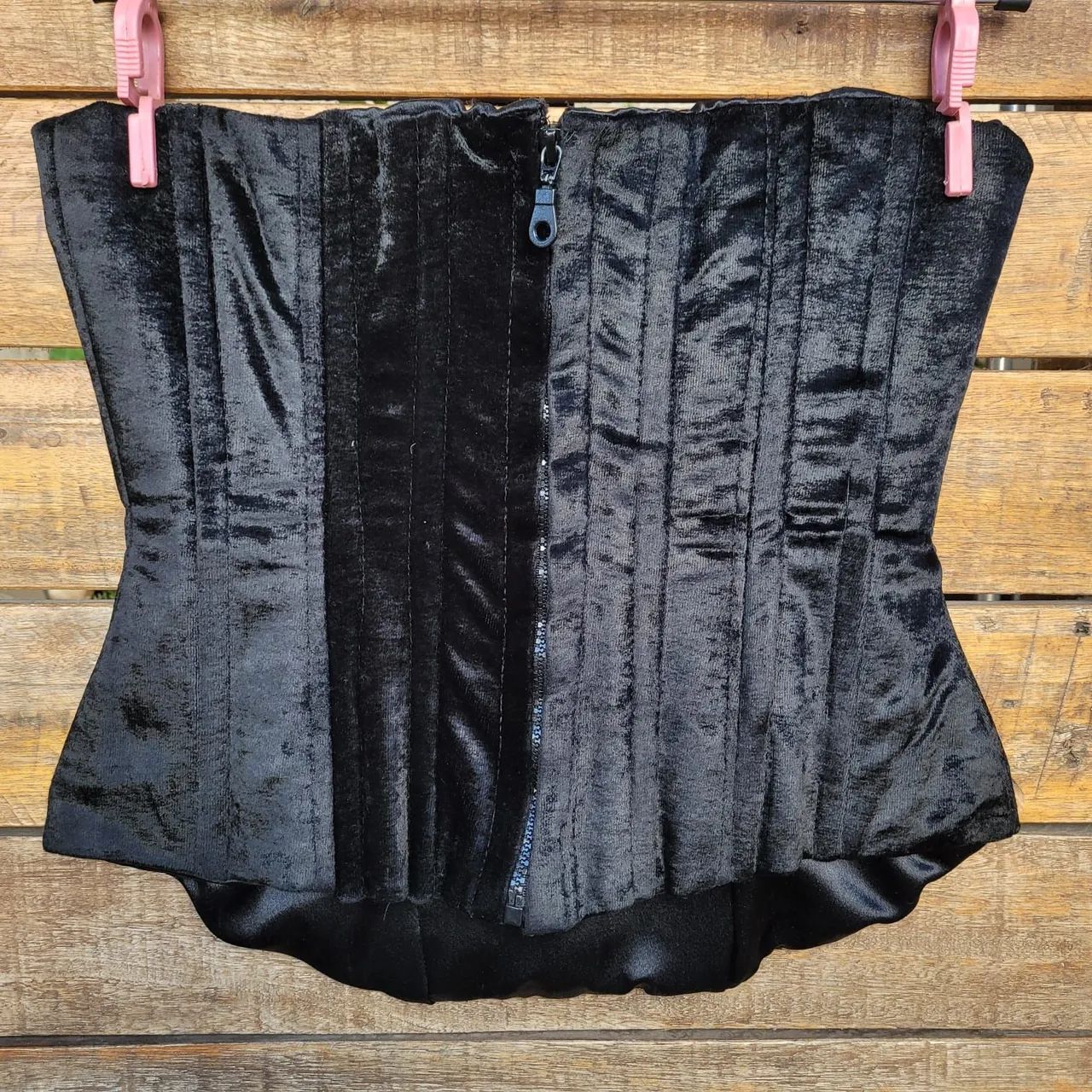 corset overbust preto veludo cotelê com barbatana estruturado chik glamour sexy estiloso - Foto 3