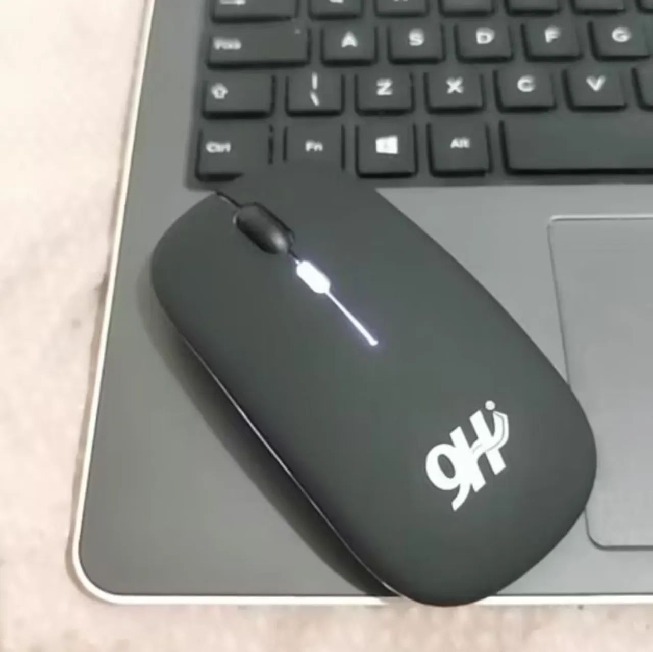 Mouse Sem Fio RGB Recarregável  - Foto 2