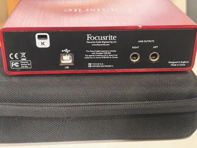 Interface de áudio Focusrite Scarlett 2i2 2ª Geração - Foto 3