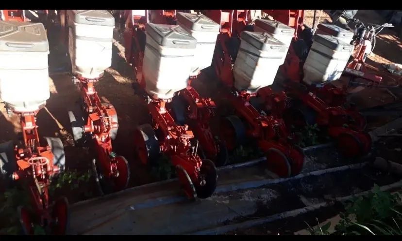 Colheitadeira New Holland TC 57 e Plantadeira Semeato  - Foto 4