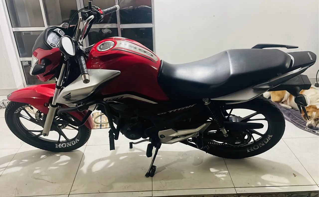 Eu me chamo Renan Bispo De Lima, estou Vendendo essa moto por falta de uso? - Foto 4
