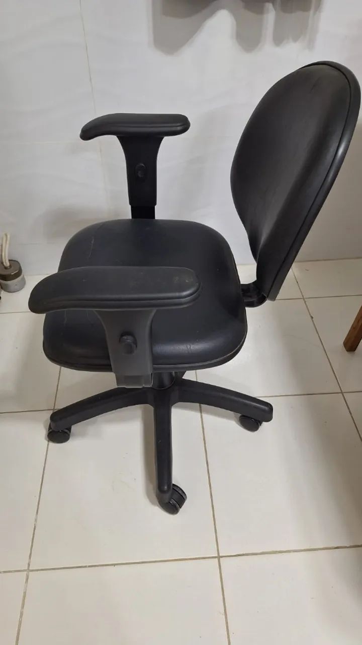 Cadeira de escritório de secretária em couro - Foto 3