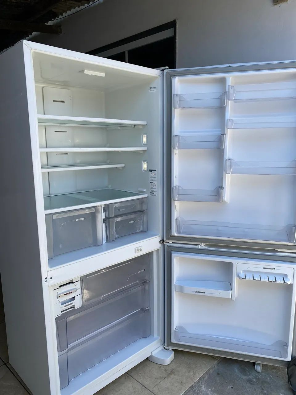 Geladeira Brastemp Inverse Maxi 600 Litros Frost Free - Foto 5