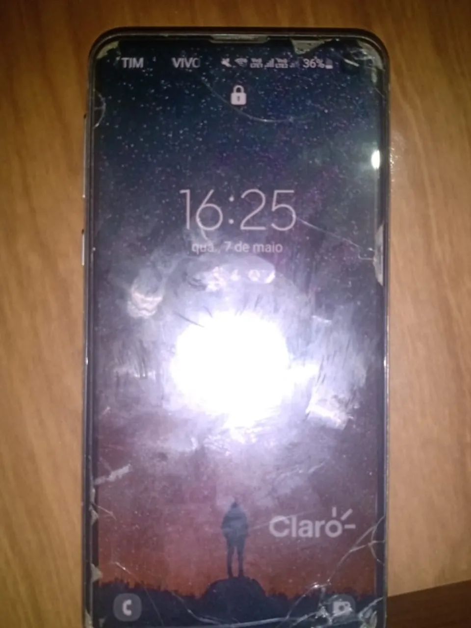 Celular S10e Samsung usado