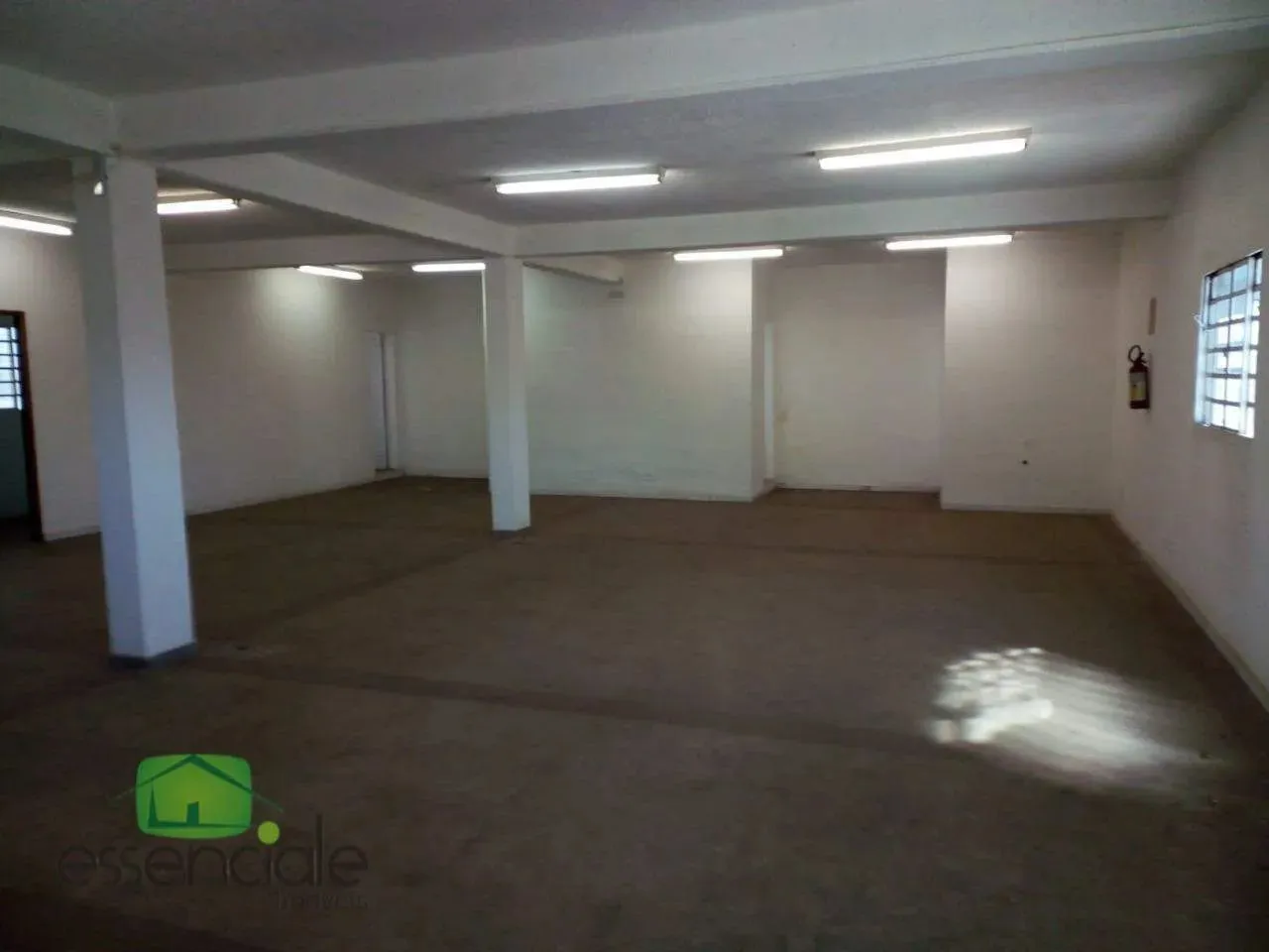 Sala Comercial para Alugar no Eldorado em Contagem/MG | 200m², 3 Banheiros, Sala Privativa