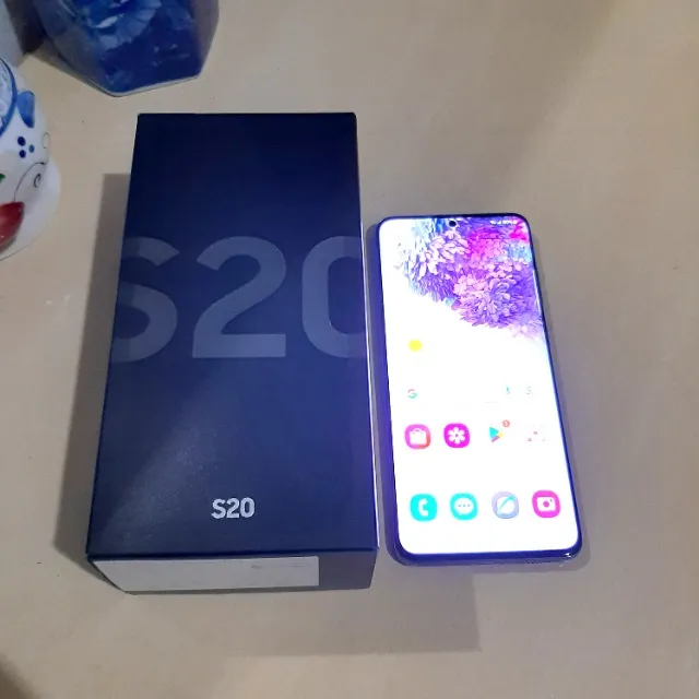 Samsung Galaxy S20 4G 128 GB - 8 GB RAM | Seminovo Impecável - Completo na Caixa!