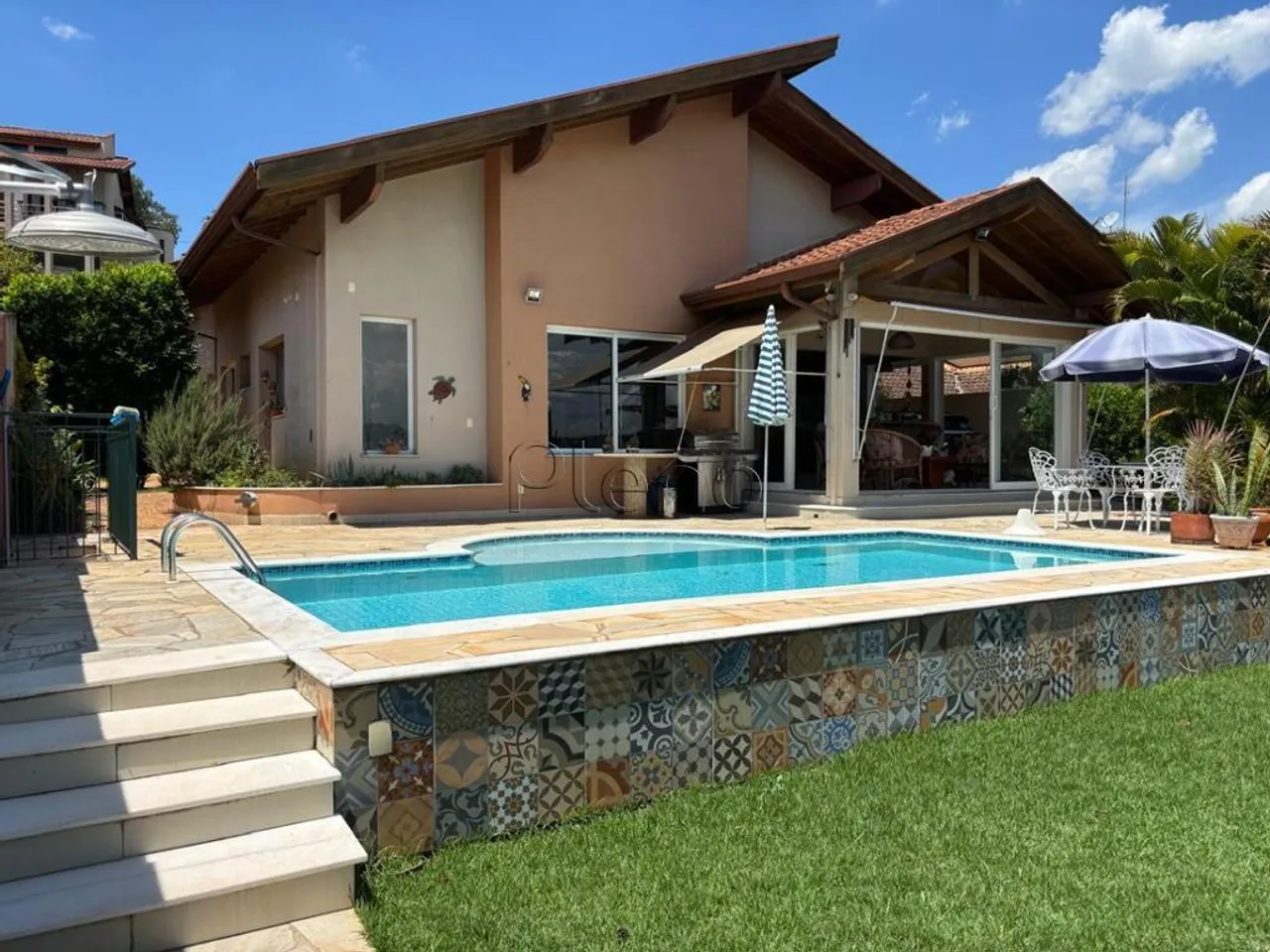 Casa à venda em Vinhedo, Marambaia, com 3 suítes, com 356 m², Condomínio Estância Marambai