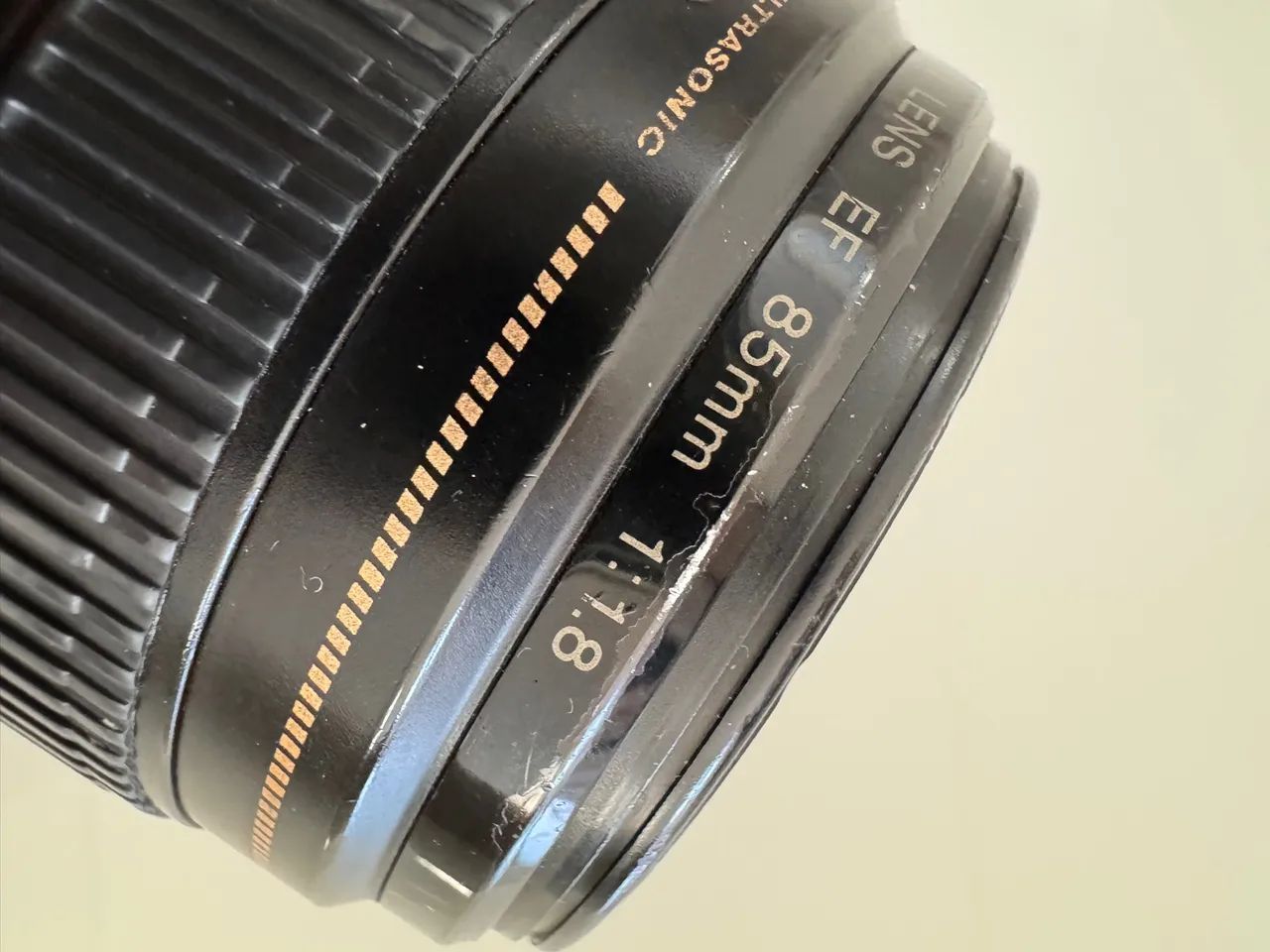 Lente Canon EF 85mm f/1.8 USM