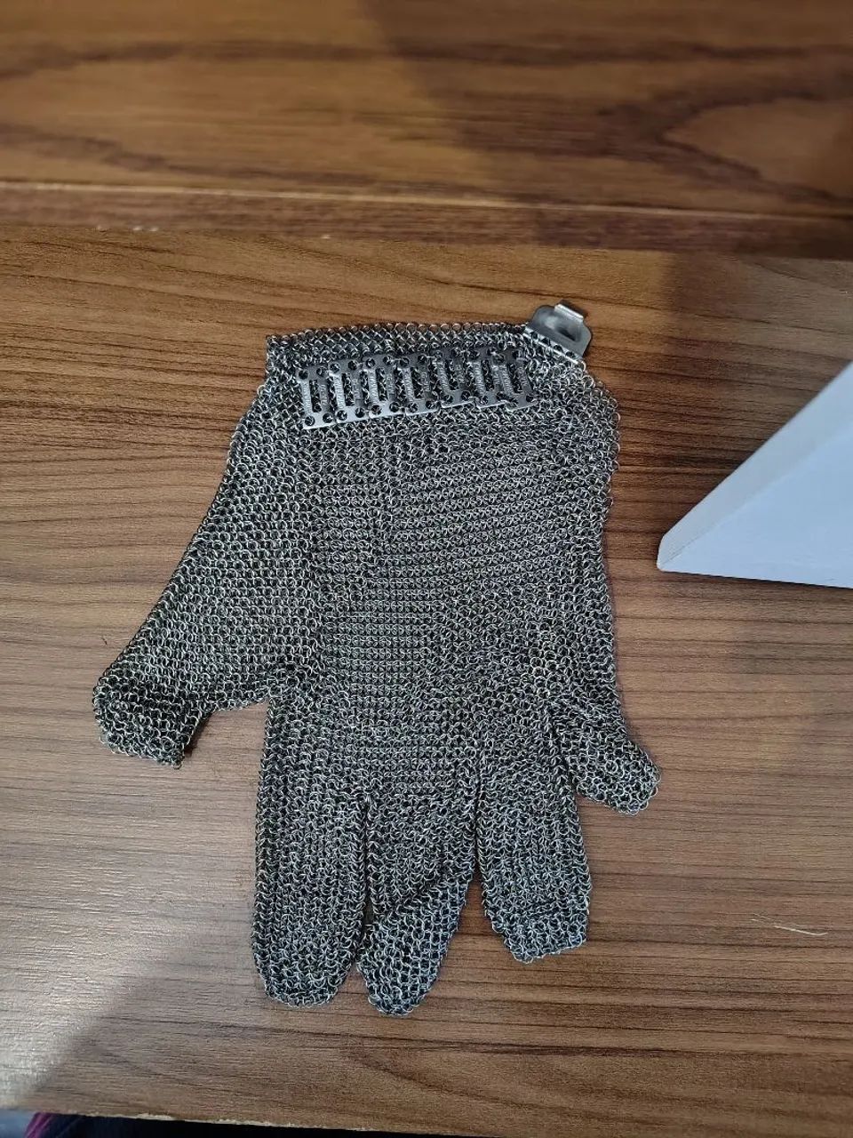 Luva de malha de aço .