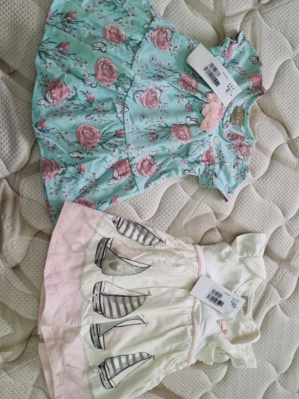 2 vestidos Milon 3 a 6 meses,  tamanho M. Novos com etiqueta