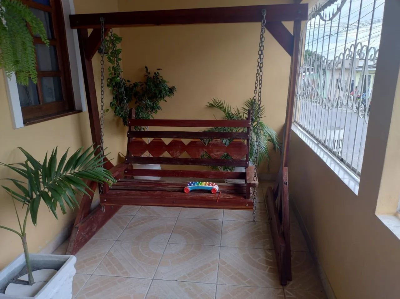 Balanço de madeira para área externa - Foto 3