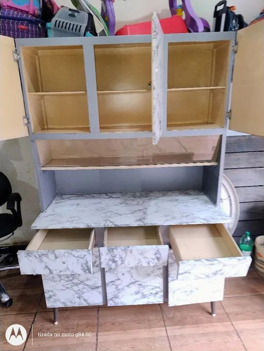 Armário de Cozinha em MDF com 6 Portas e Tampo em Mármore - Foto 3