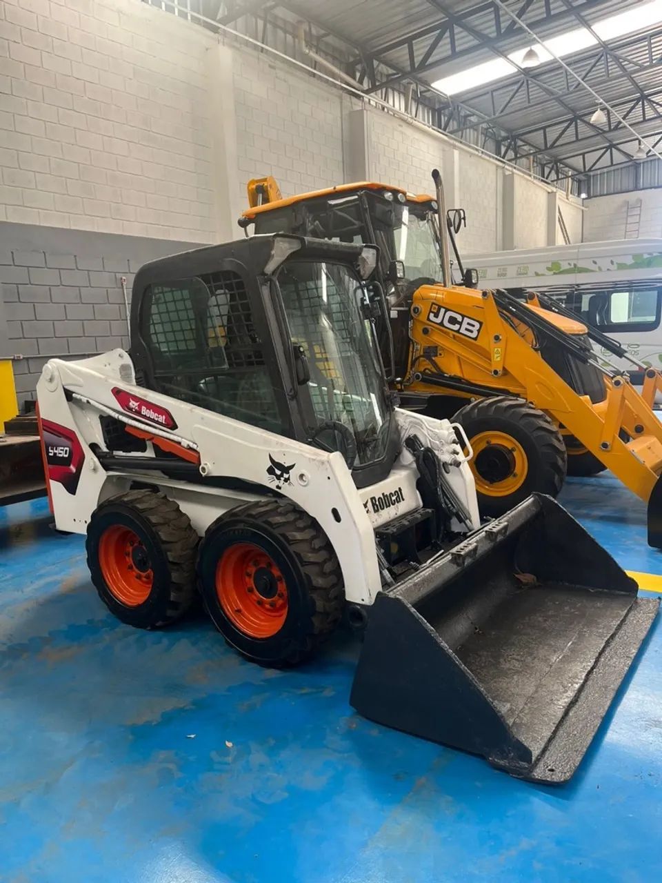 Bobcat S450 - Máquina de Construção