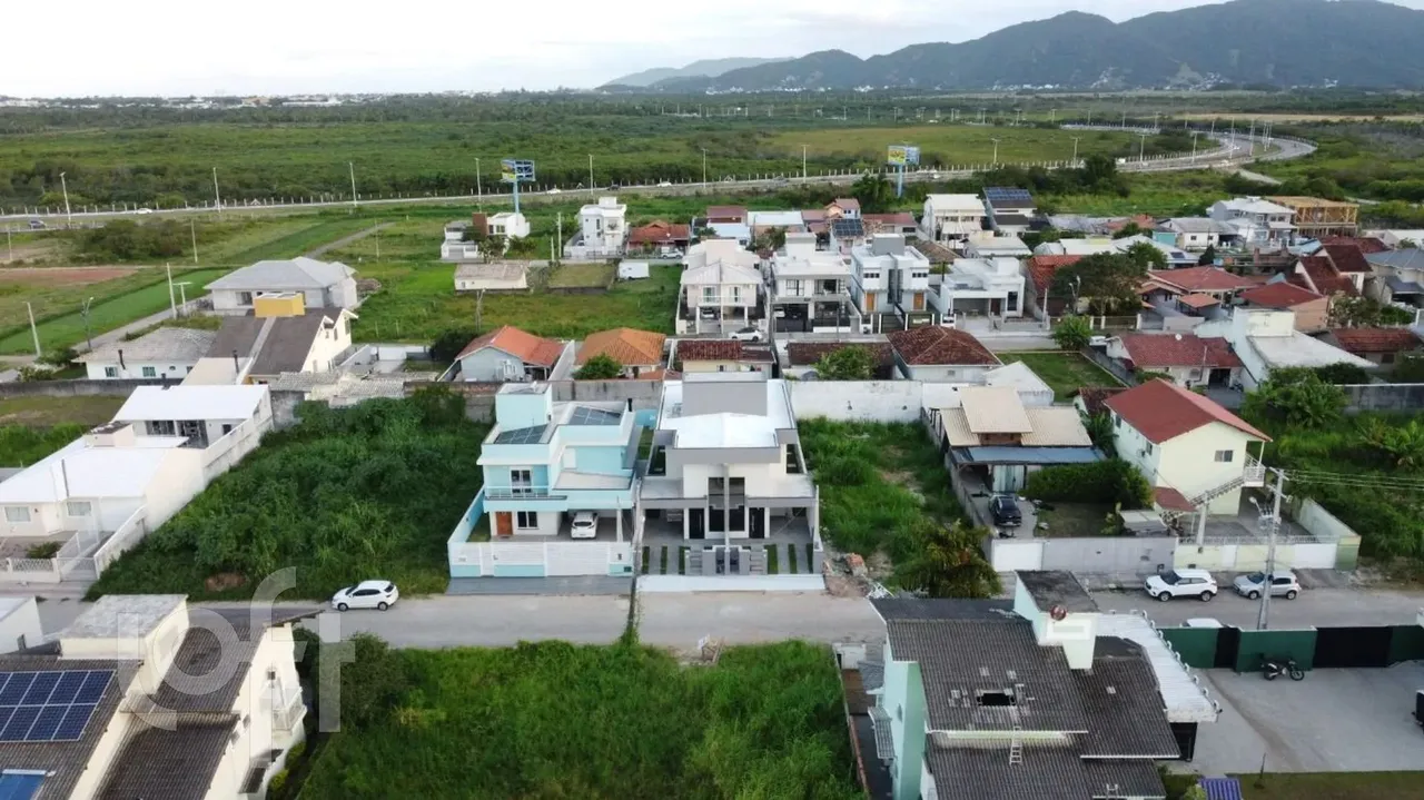 Casa à venda em Ressacada com 140 m², 2 quartos, 1
