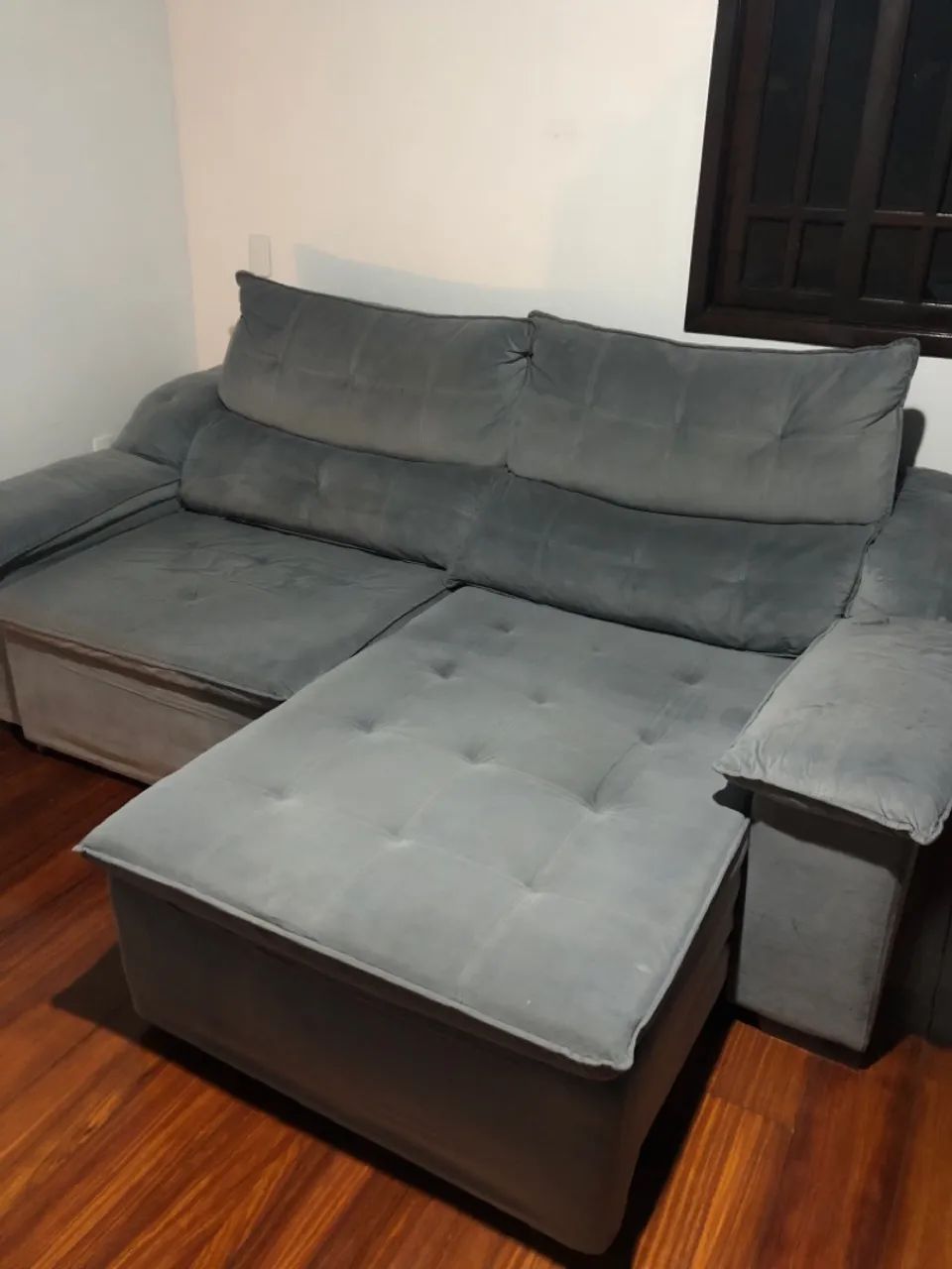Sofá suede cinza 4 lugares - retrátil e reclinável 