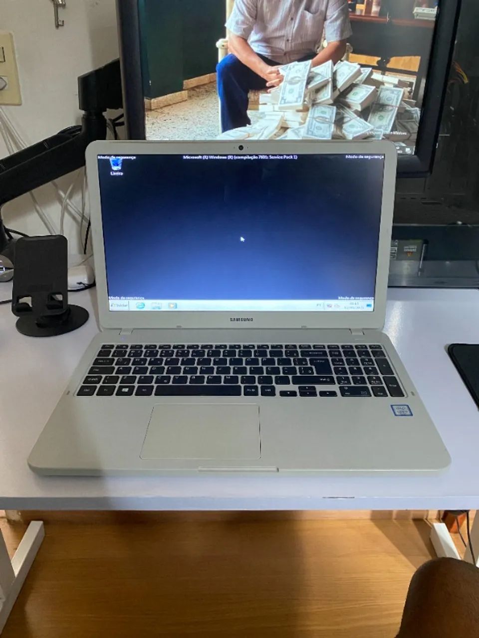 Notebook Samsung NP350XAA (Usado) c/ Carregador e Case - Precisa Reinstalar Windows - Foto 4