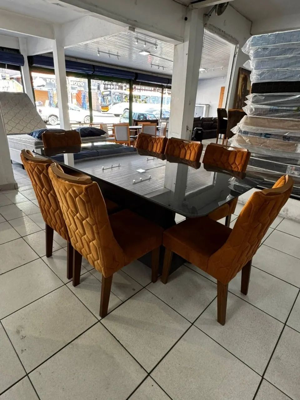Mesa Para Sala De Jantar Com Cadeiras Tampo Laqueado