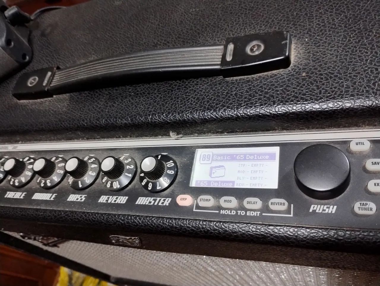 Amplificador de guitarra Fender  Mustang III v.2 - Foto 4
