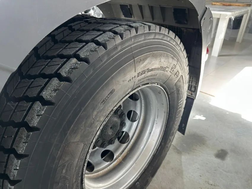 MB 2644 6X4 ANO 2019 - Foto 13