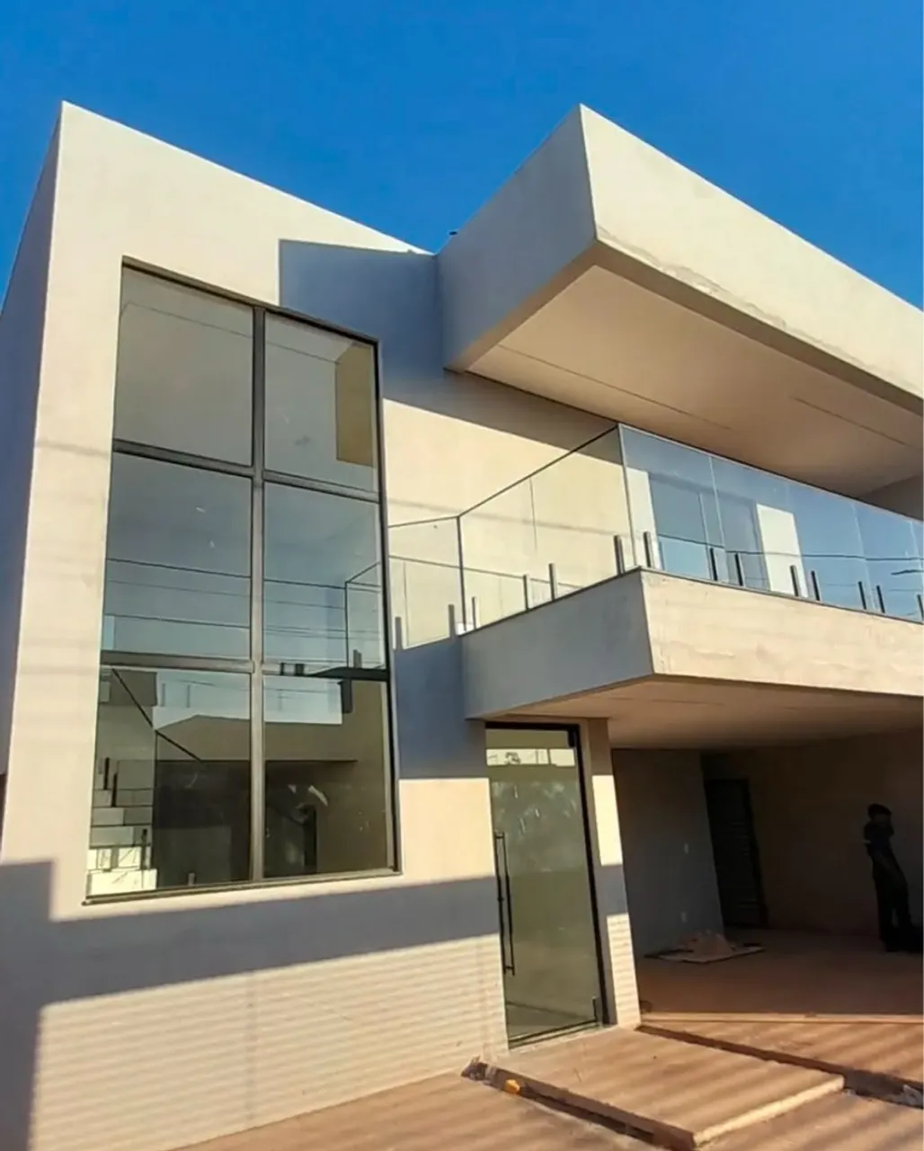 CASA DE ALTO PADRÃO À VENDA 26 de setembro