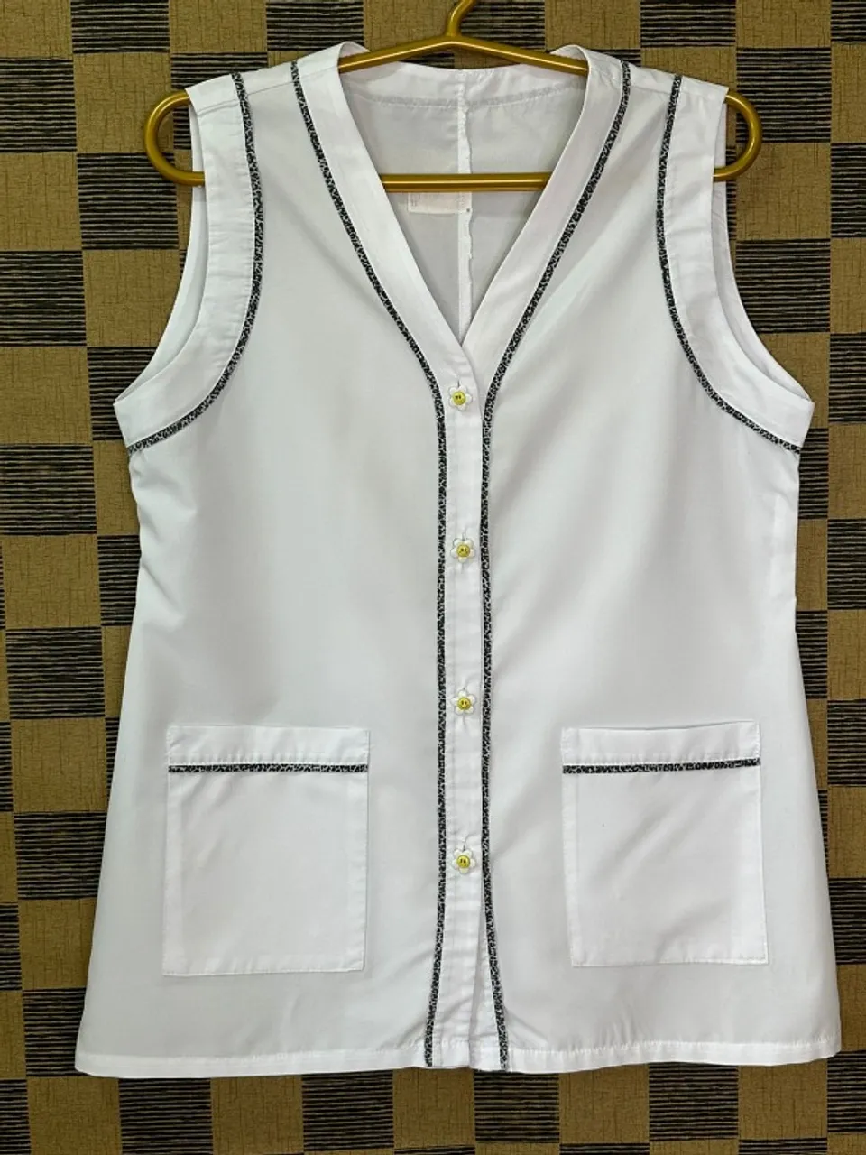 Jaleco colete escolar pediatria fisioterapia fonodiologia feminino branco tam M