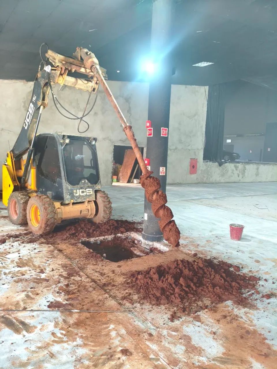 Bobcat, mini carregadeira, perfuração 