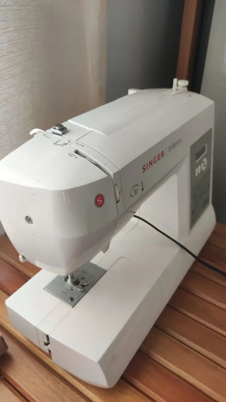 Máquina de Costura Singer Brilliance - Foto 4