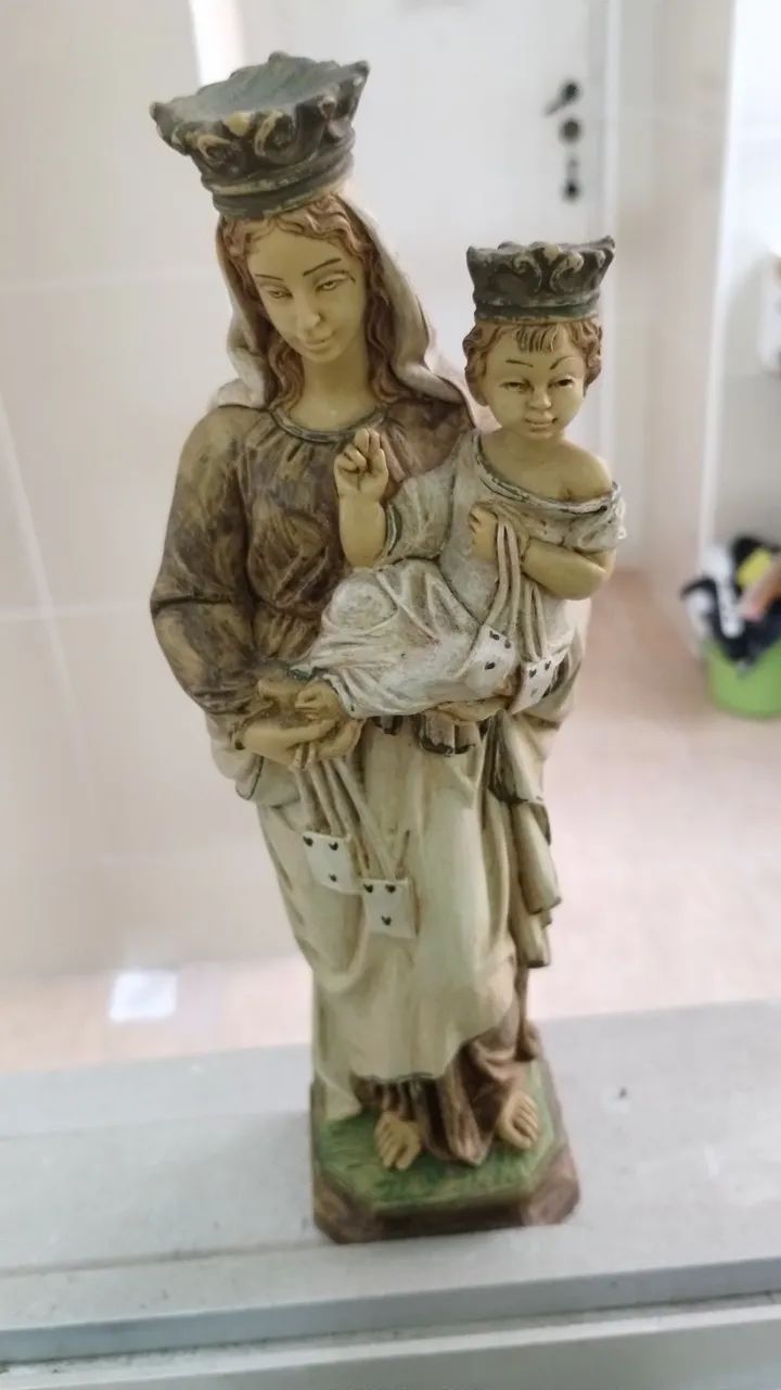 Estátua de Nossa Senhora com o Menino Jesus - Decoração