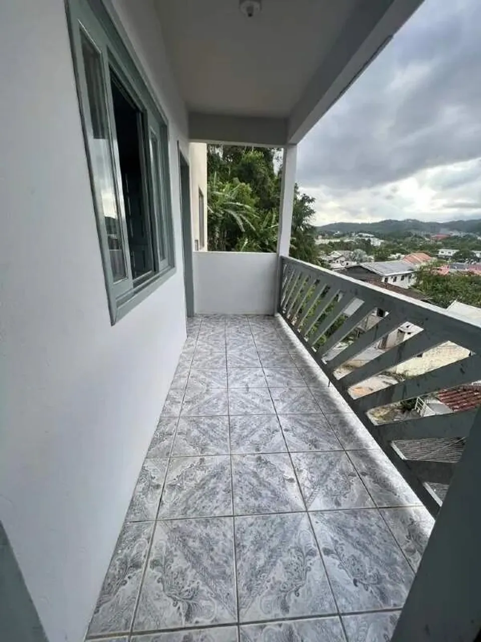 Casa com 3 quartos sendo 1 suite para venda no bairro Maluche em Brusque.