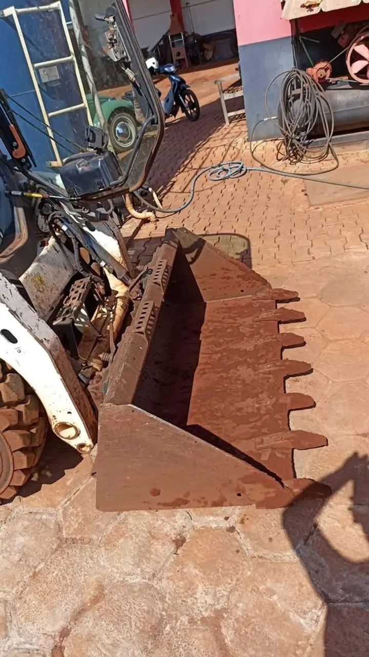 Mini carregadeira Bob Cat S450 Ano 2018 - Foto 6