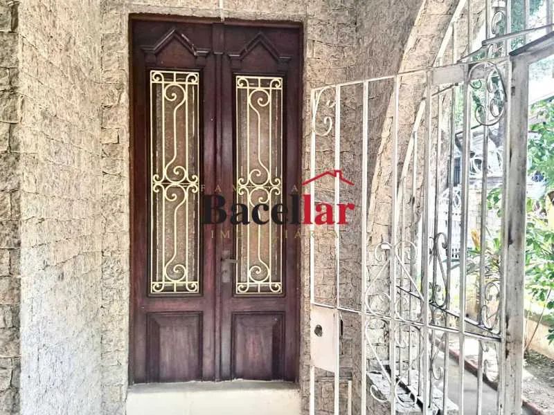 Casa com Churrasqueira e Ampla Área de lazer. Tijuca - Foto 5