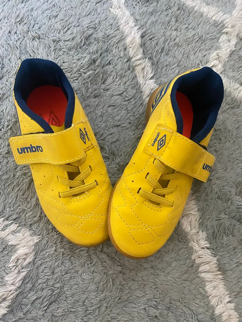 Chuteira infantil Umbro tamanho 28 Calçados Infantis Zona