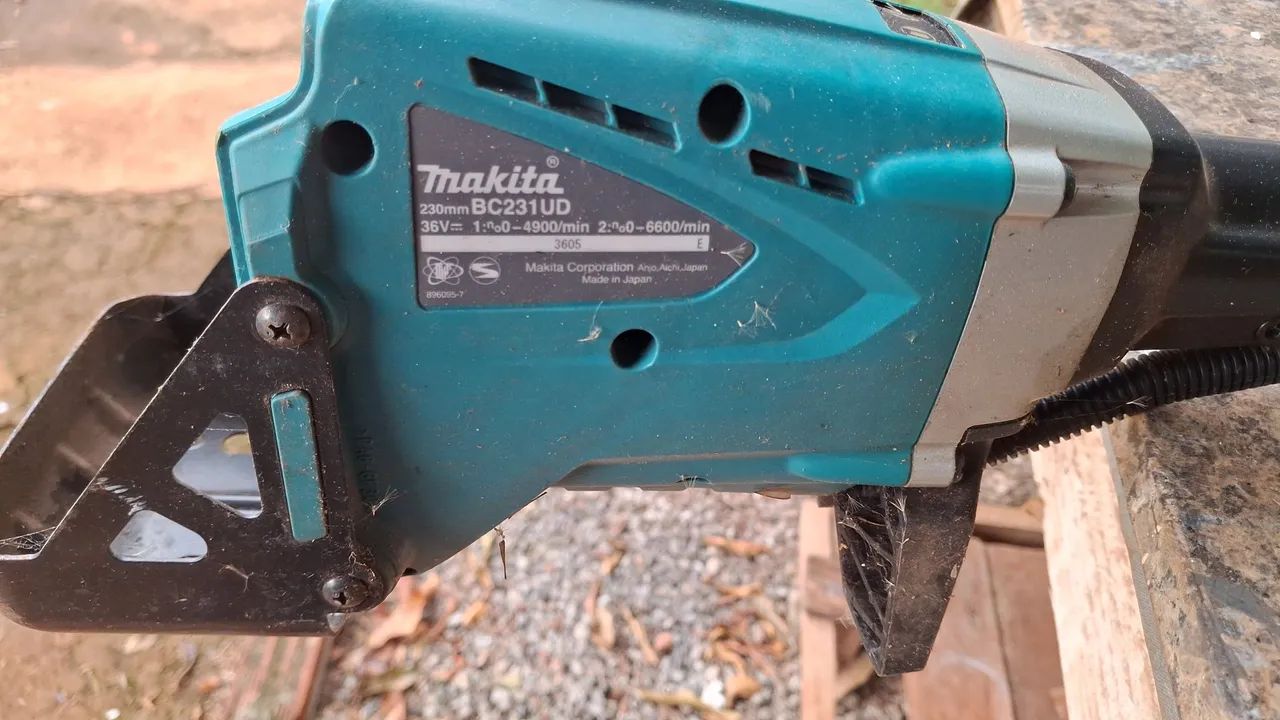 Roçadeira a bateria 36v Makita BC231UC - Foto 4