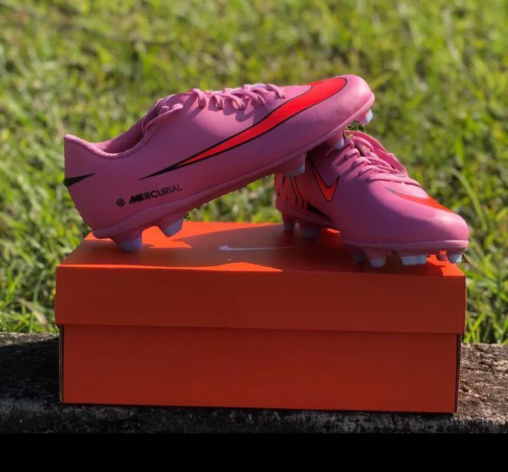 Chuteira Nike Mercurial Rosa