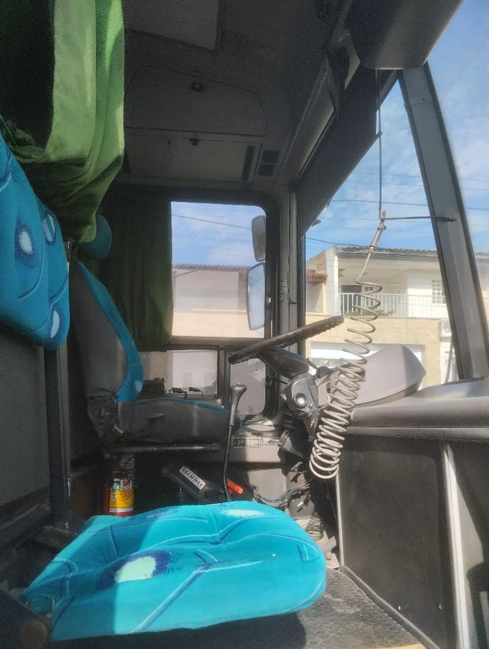 Ônibus em excelente estado - Conforto e segurança
