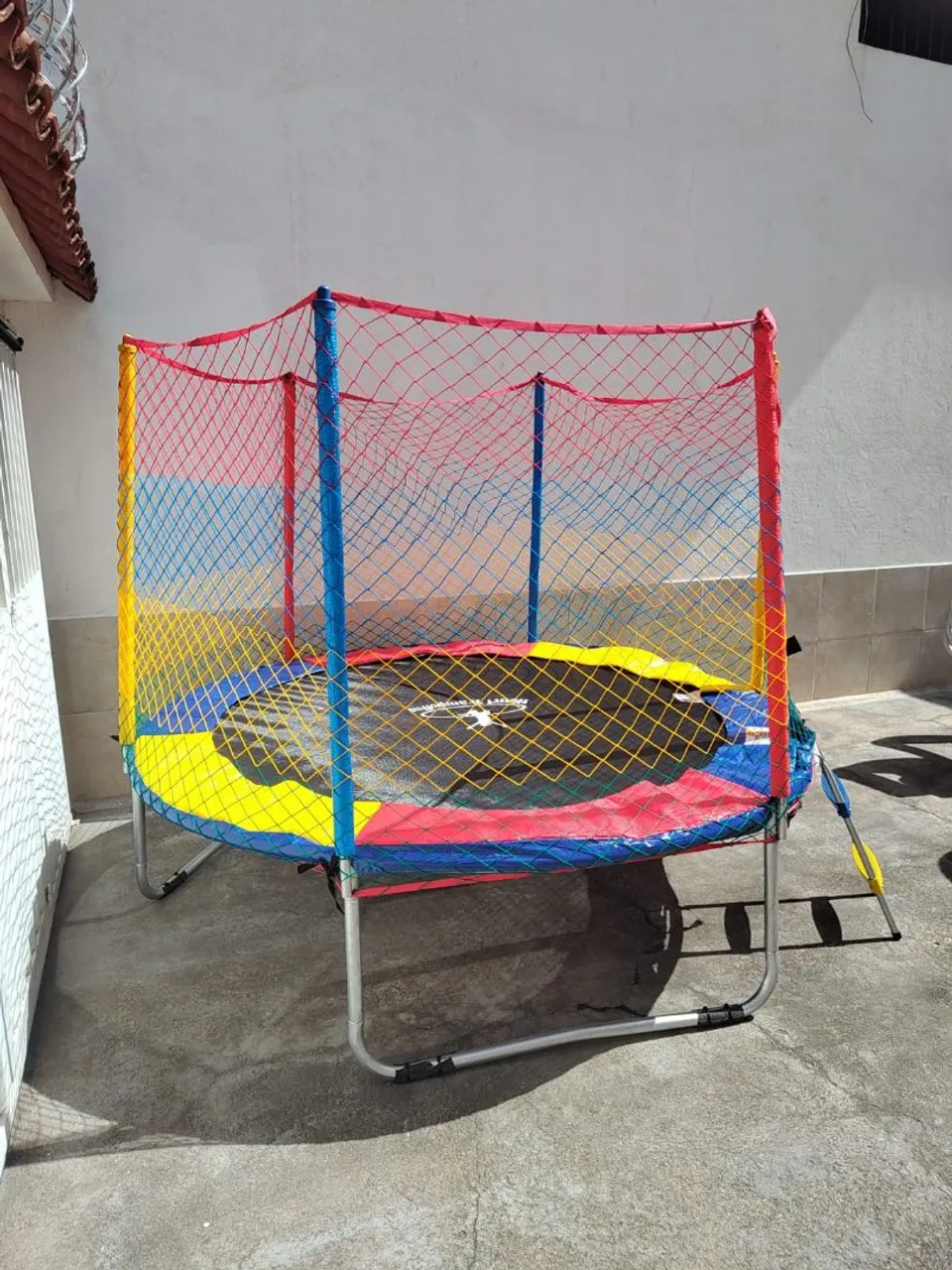 Cama Elástica Infantil com Rede de Proteção