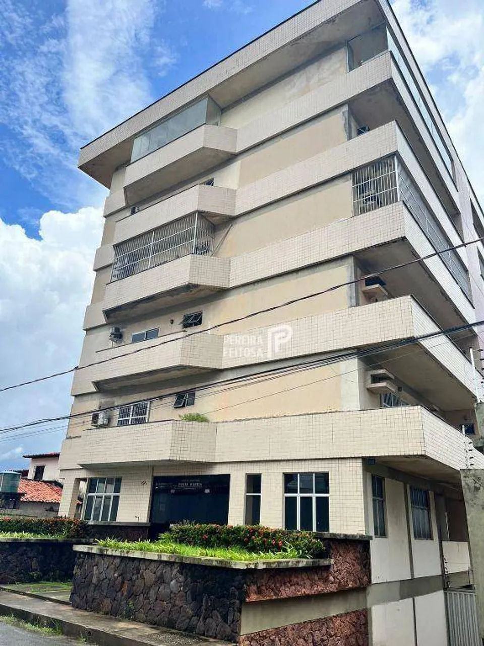Apartamento com 2 dormitórios para alugar, 135 m² por R$ 2.800,01/mês - São Francisco - Sã