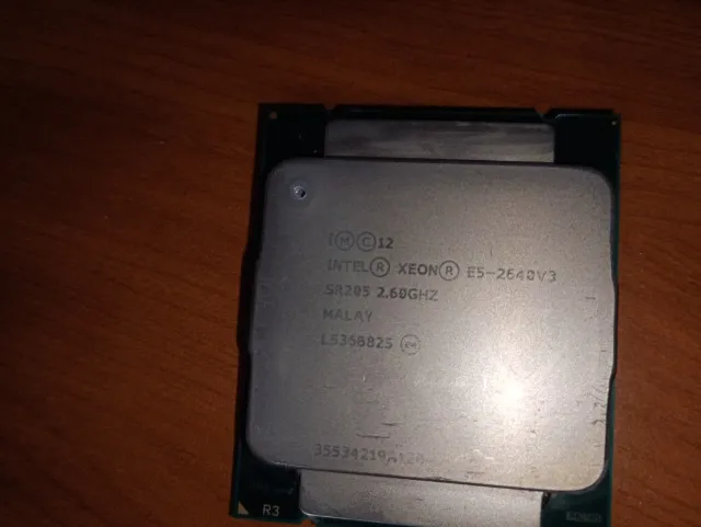 Intel Xeon E5 2640 V3