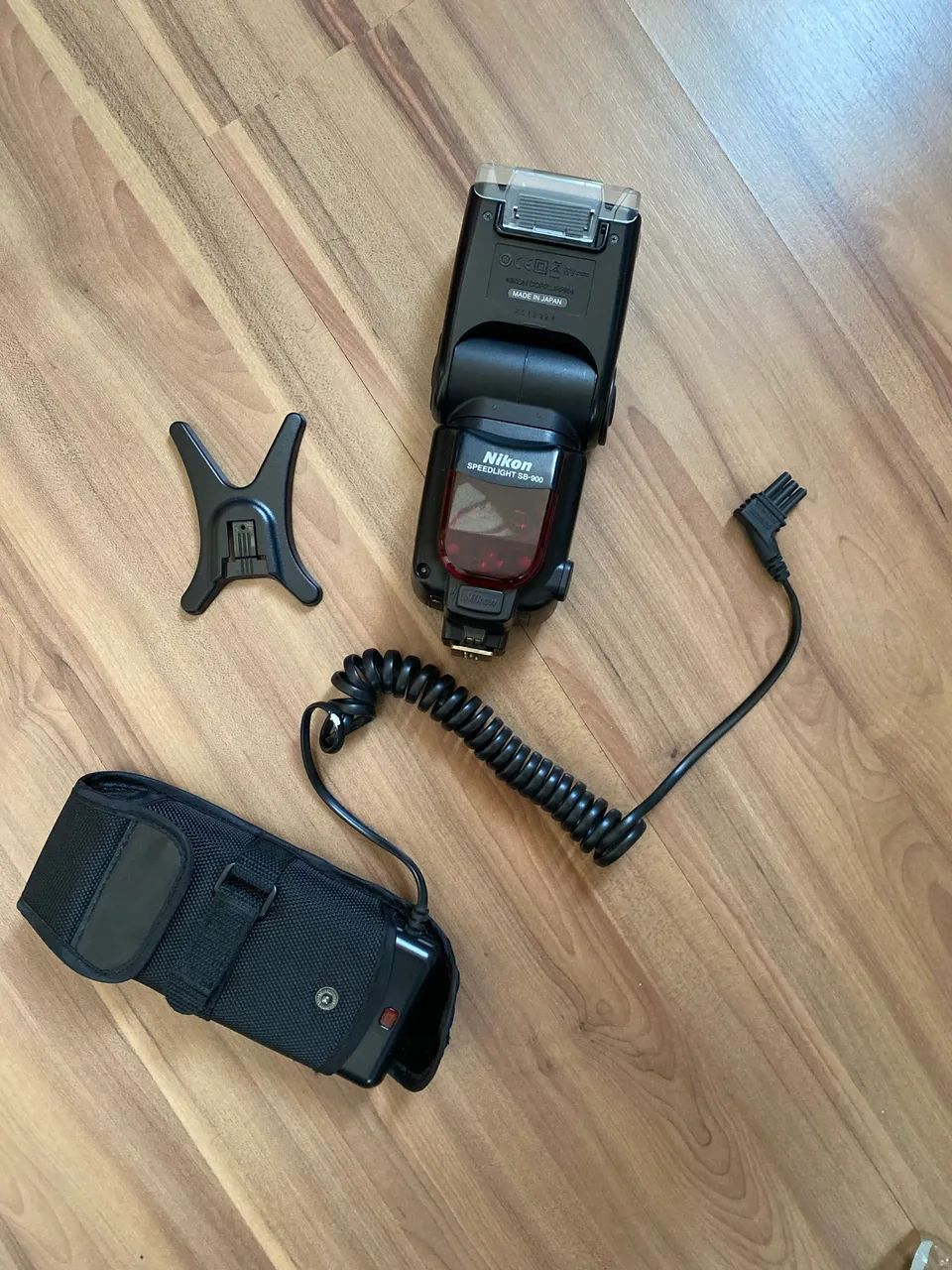Flash Nikon SB900 e Pack de pilhas auxiliar  - Foto 2