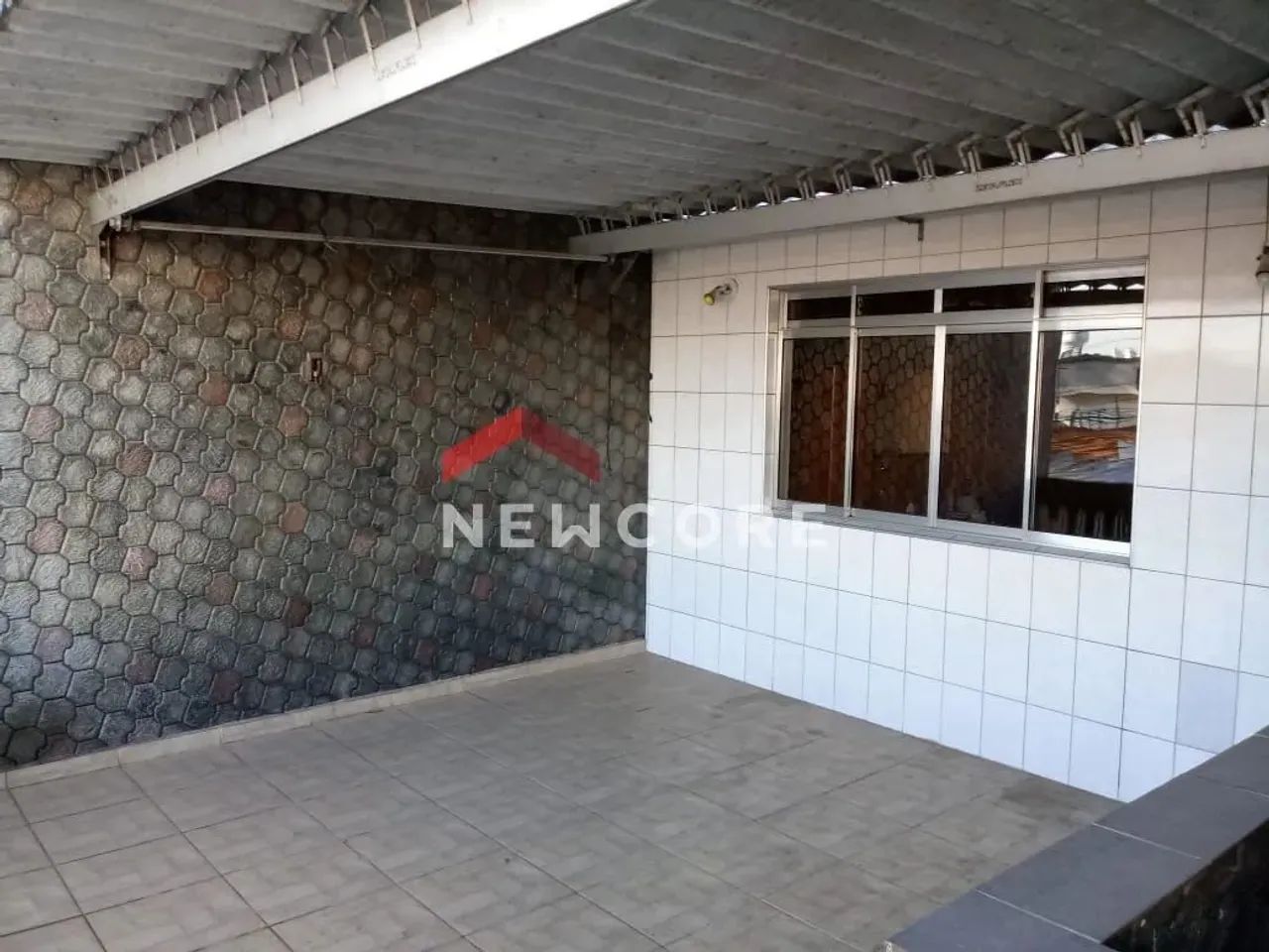 Sobrado em Rua Guapiaçu - Parque Jaçatuba - Santo André/SP