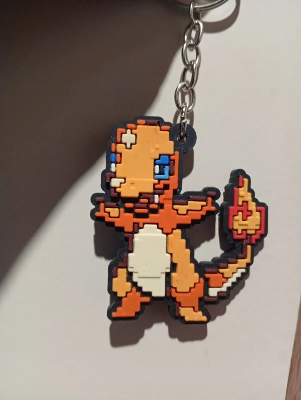 Chaveiro Pokemón do Charmander modelo 8bits Pixel art - Foto 2