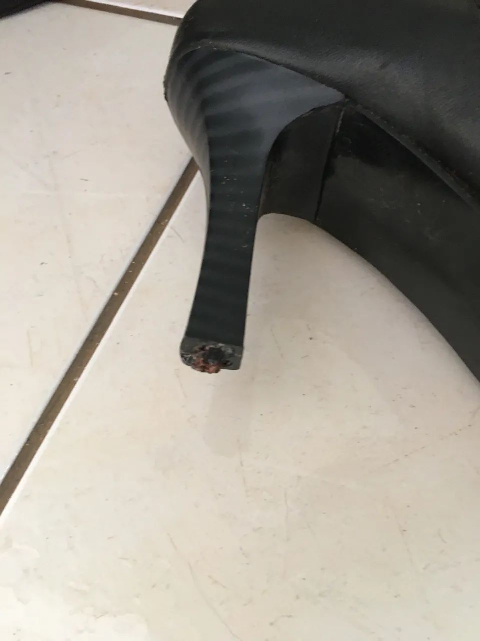 Bota cano médio ?COURO LEGÍTIMO? N° 37 - Foto 4