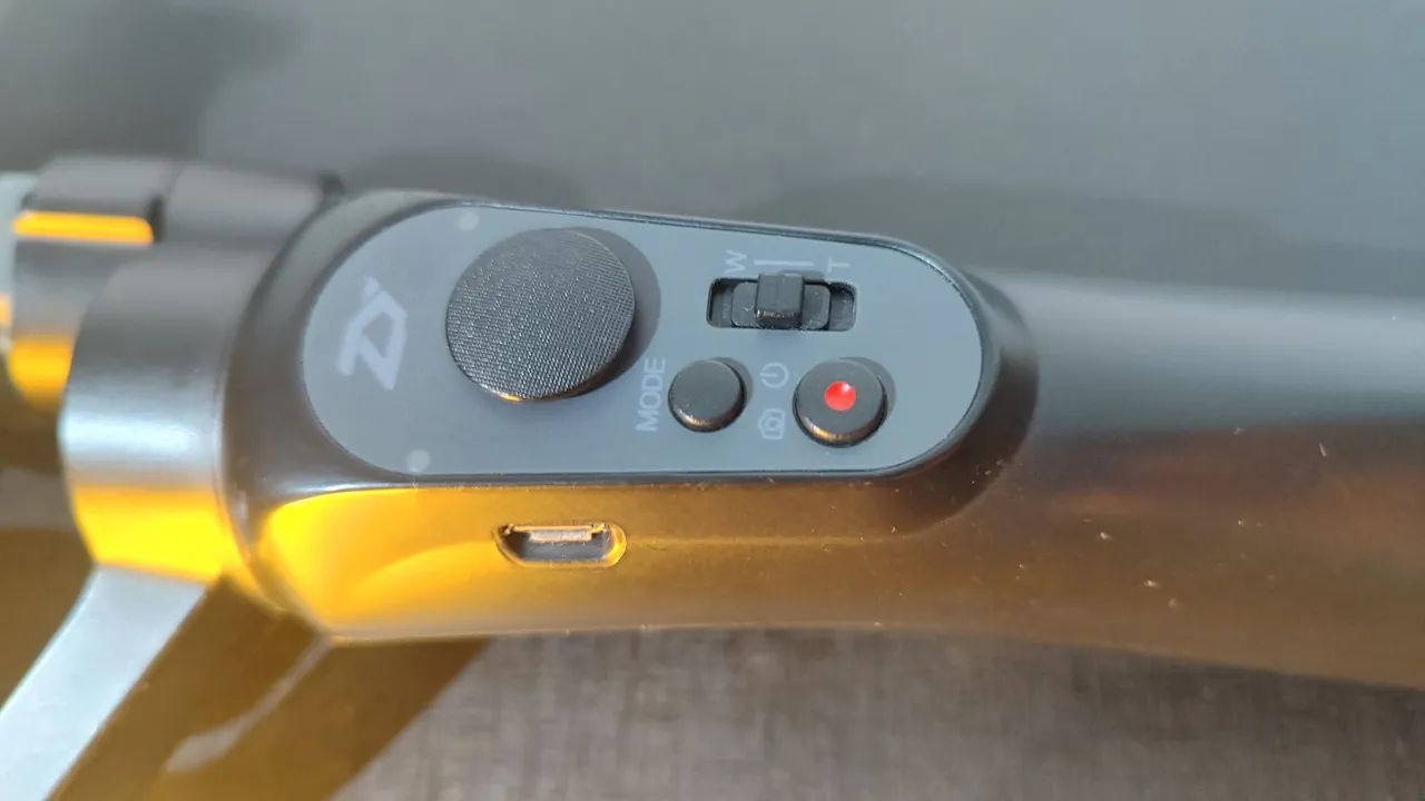 Estabilizador Gimbal para Celular - ZHIYUN Smooth-Q4 - Foto 2