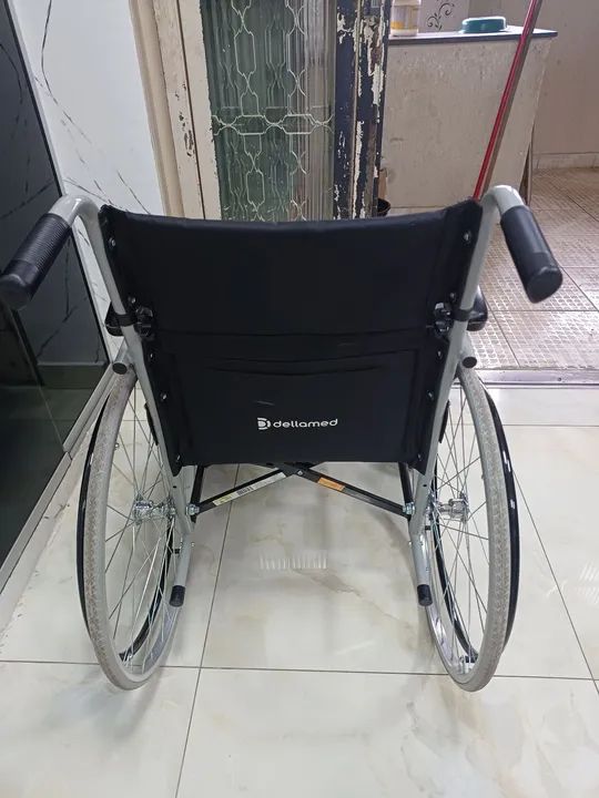 Cadeira de Rodas Manual - Nova - Foto 2