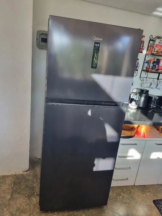 Geladeira FrostFree Midea 411 litros Preta - Foto 2