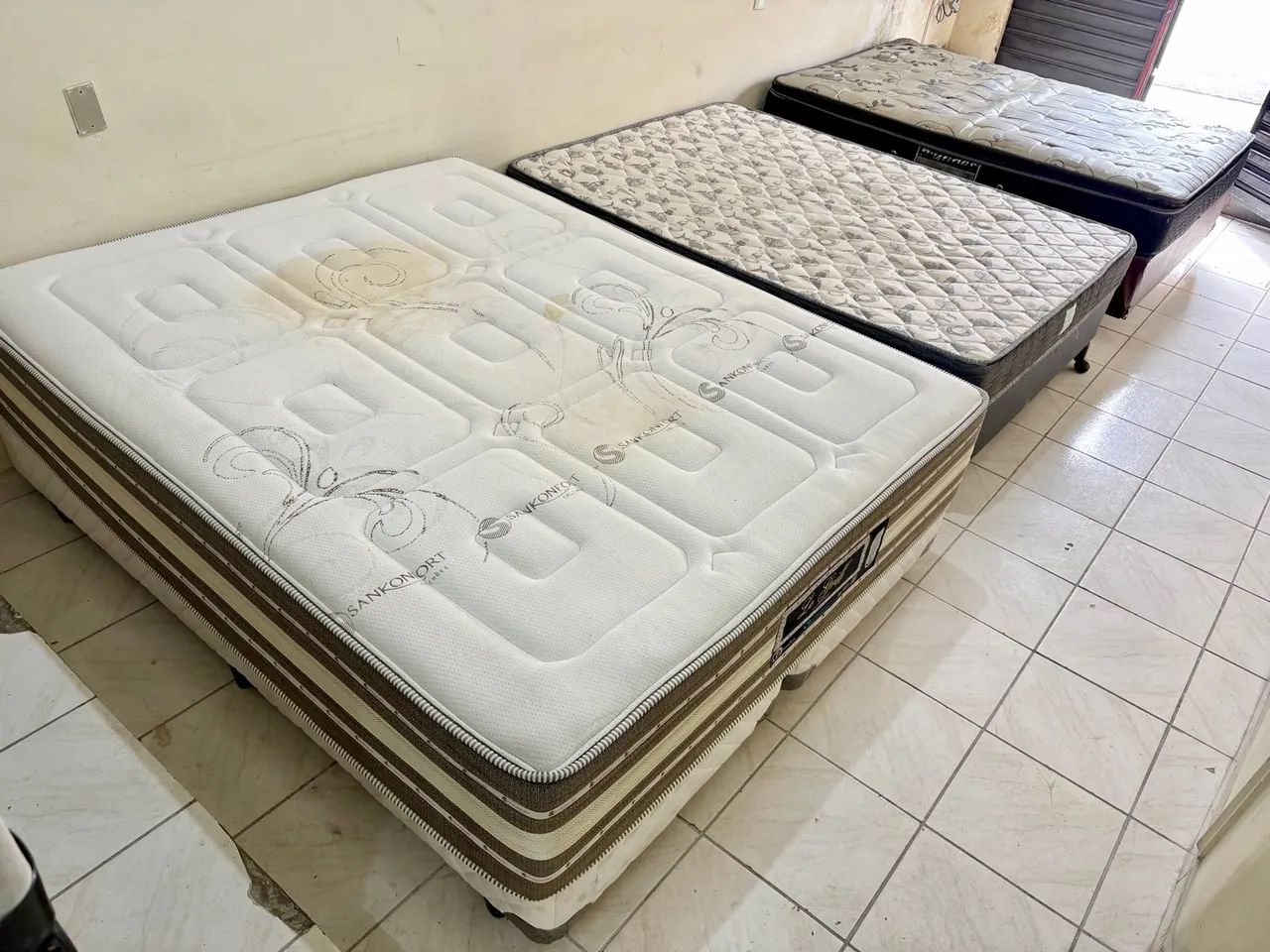 Cama box de casal Queen , cama Queen 